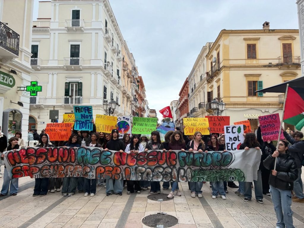 manifestazione taranto